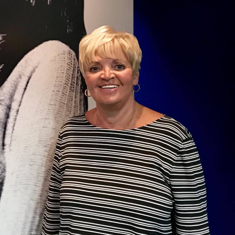 Meet your Posher, Cynthia